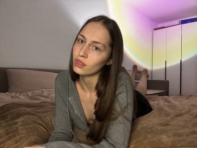 julie_qwerty Public Poză 5