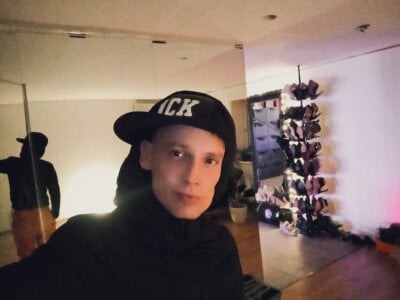 SlushySatellite523 Public Foto 2