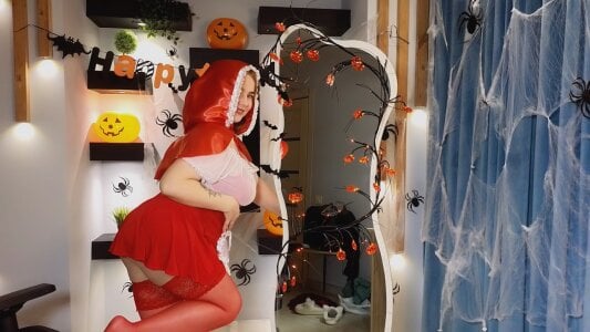 Mira_Mermayd Halloween 2025/Fantasize with Little Red Riding Hood. Be my wolf and eat me Pic 9