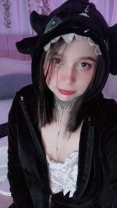 Chimuelo 🦖 de nicky_bonny18  3 photos