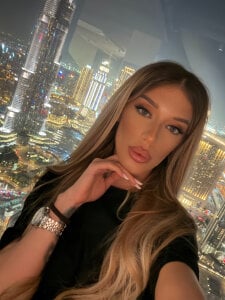 EllinaNuriaPublic图片 3