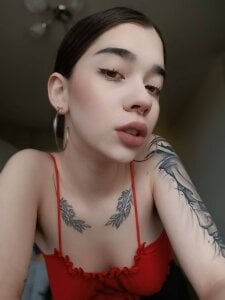 LilyRyan Public Pic 2