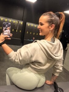 Amy Stone od AmyStone__  7 snímek