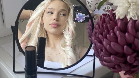 YawingSanguine's First Sex Photo 4