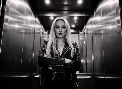 JaneOSweetAh take me to your place Pic 2