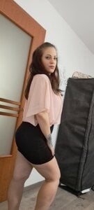 Hot_Amara Public Pic