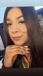 Xochitl_Namuu Hi ❤️🤓 Photo 3