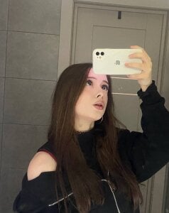 AngelenaCrittendon my favorite suit🥰  2টি ছবি