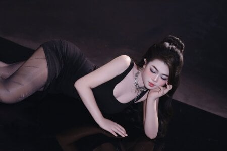 LinhCatSquirts mi Pic 4