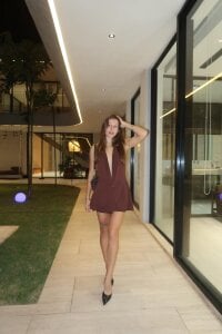 Milly_Meyson Public Hình 4