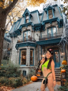 LiaMonroee_ Sweet or naughty? 🥵🎃 Pic 4