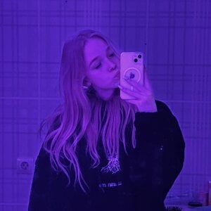 GhisllaineWestler I'm real Pic 7