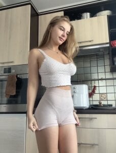 RenMeow First photos Pic