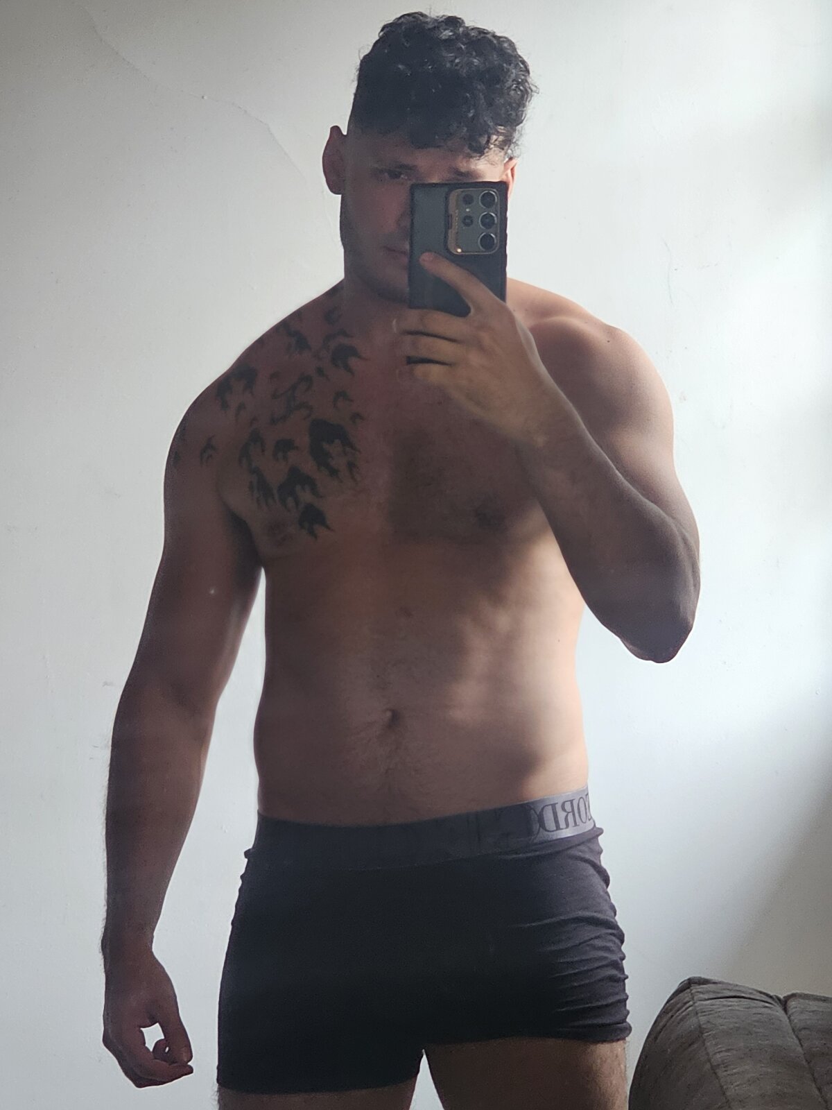 alejandro__2 热门图片 144