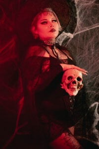 jinxv_nuss My favorite date of the year 👻🎃🦇🕯️ Pic 2