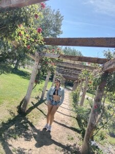 Megan_hotwife_ sunny days 🥰🌳☀️ Pic 3