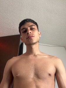 axel_davis_ your model favorite slika 4