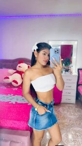 cami_brooks: Public ( 3 фото)