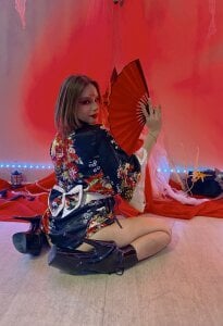 TaiteBayles Halloween here! Pic 6