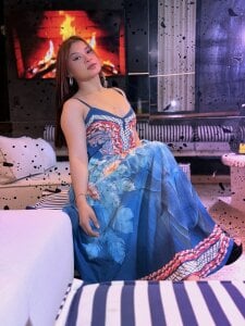 Karlaliones69 NEW YEAR Pic 2