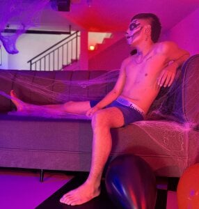 little_kris1 happy day halloween Pic 6