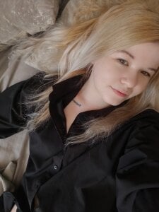 _Doll_Face_ Public Pic 7