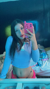 EmmaHalley Public Pic 3