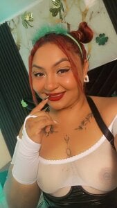 Halleyrosse: 🍀👅 Feeling lucky? I’m going deeper for you today… 💦🔥 I’m LIVE now, come watch 😈 ( 8 фото)