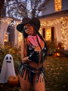 Raquel_jones Sweet or me? 🎃 Foto 2