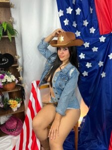 Clover_Lover_ fELIZ July 4 my loves Pic 2