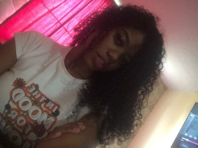 arianna_roxe Public Pic 7