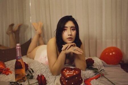 Skyyle_ valentine with you 🌸🍒  3. fénykép