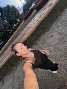 Aura_Kaiser Happy Pic 4