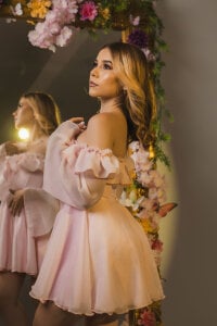 Lezy_ Spring Petals 🌷 Photo 2