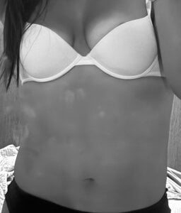 Monella20Public图片 2