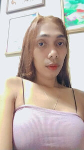 Ruffa_Starr Public Pic 4