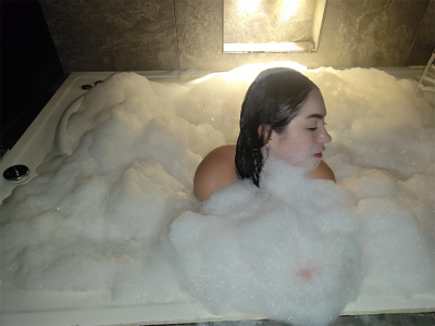 Amelia_laurent: Bubble bath🫧🫧🫧🫧🛁 ( 9 фото)