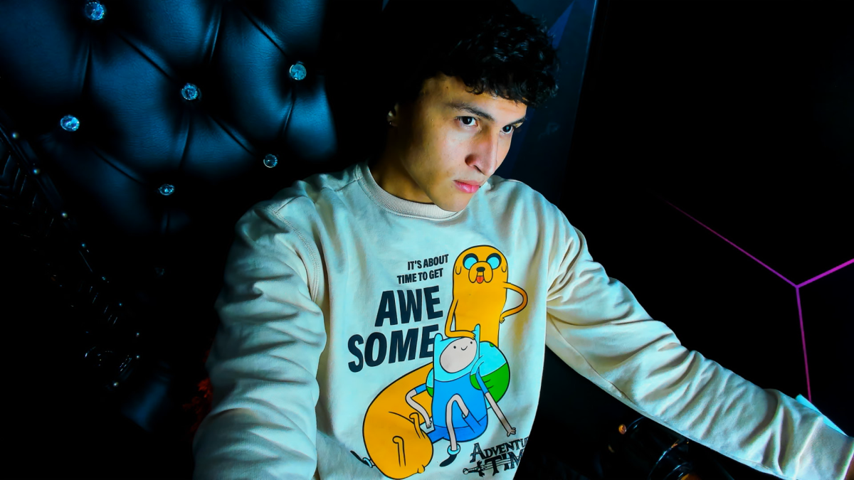  138 Gambar Sohor Kini Ethan_Waalker