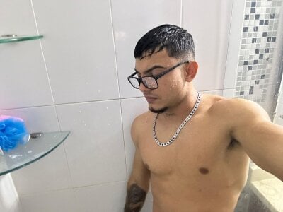 Aaron_butler Public зображення 3