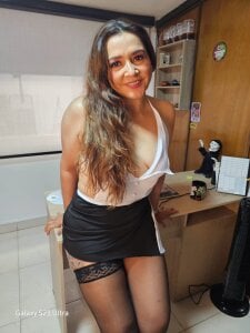 Miiss_eva I need to be your horny secretary! Pic 6