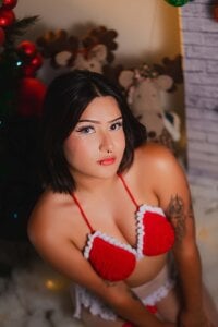 mayukim Xmas with me Pic 6