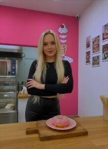 JaneOSweetAh Do you like sweets? What's your favorite candy? For some reason I think it's me. 😜❤ 사진 3