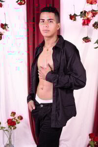 💋 Tonight, you’re mine. od Noah_Greenhartt  snímek