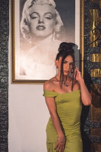 Viannca__: Sexy Ariana ( 7 фото)