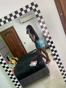 LA_DIVAZAXX Public Pic 3