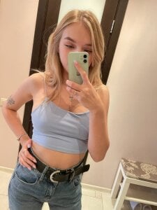 VirginChloe Public Pic 7