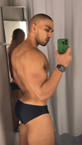 SimonZea Public Pic 9