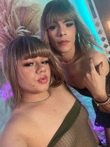 Tiffany_deluxe come play with Haby and Tiffany Hình