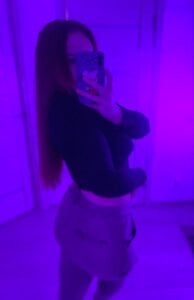 AliseLooo Public Pic 2