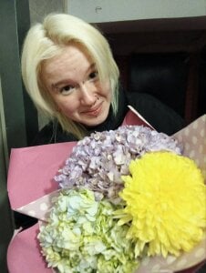 Mia_WaterFall: Public ( 9 фото)